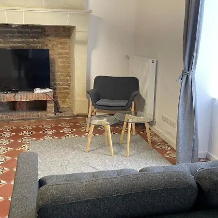Maison Spacieuse Pres Du Mans Et Tours, Ideale Pour Famille, Avec Terrasse, Jardin Et Parking *
